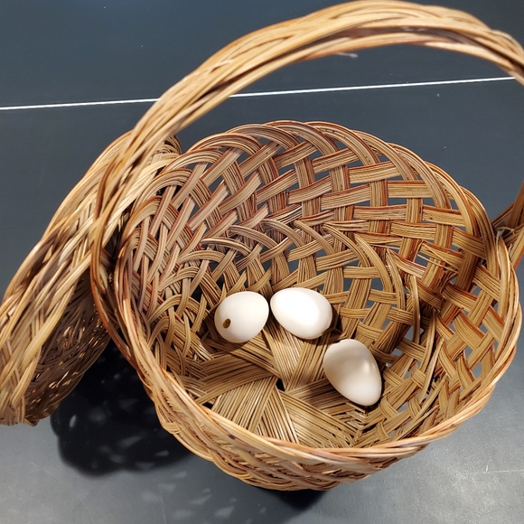 Vintage Norwegian Hand Woven Tall Round. Handled Basket With Lid About 13x10 - Picture 2 of 6